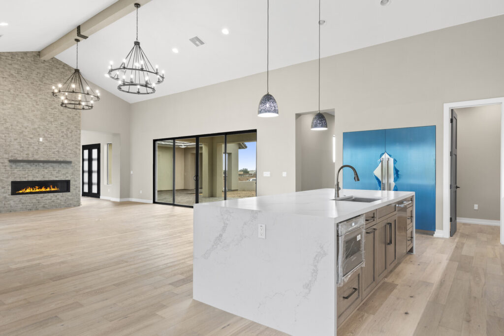 15_33427_N_14th_St__15_mls