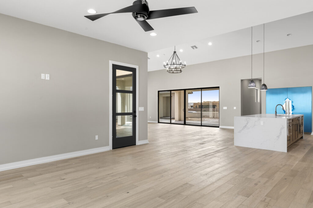 21_33427_N_14th_St__21_mls