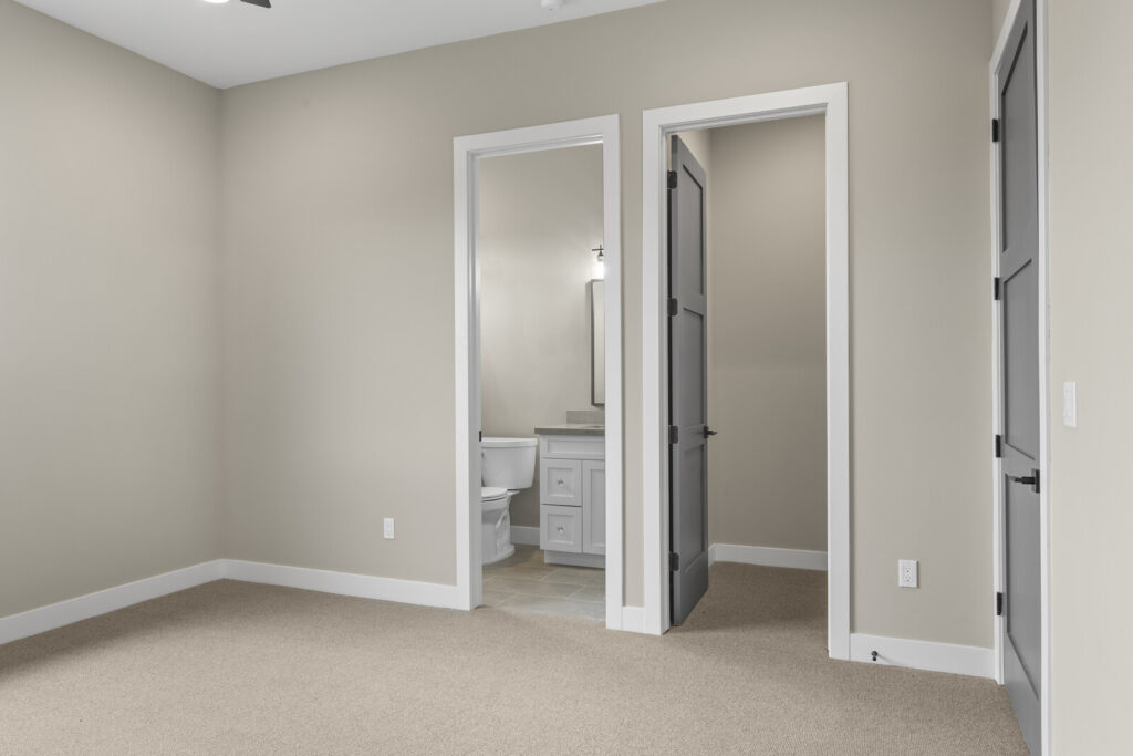 37_33427_N_14th_St__37_mls