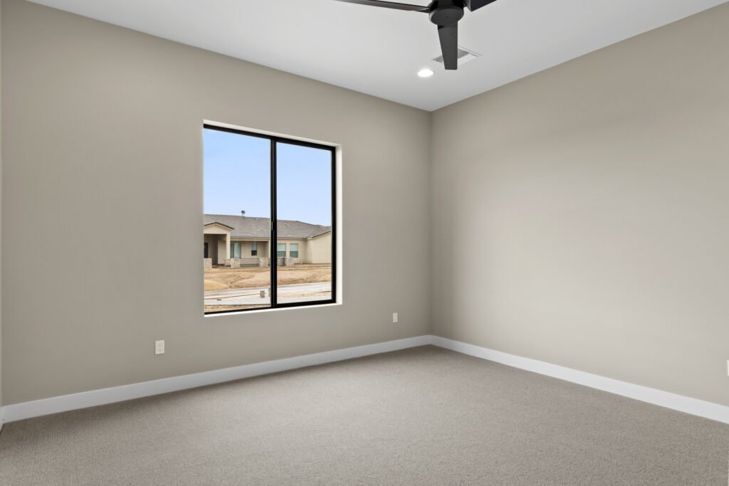 42_33427_N_14th_St__42_mls