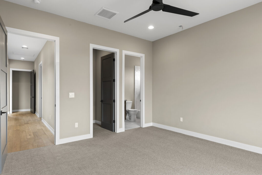 43_33427_N_14th_St__43_mls