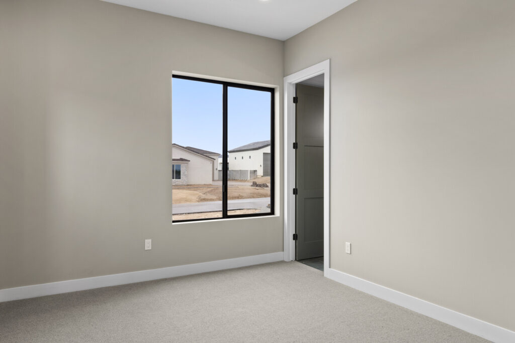 49_33427_N_14th_St__49_mls