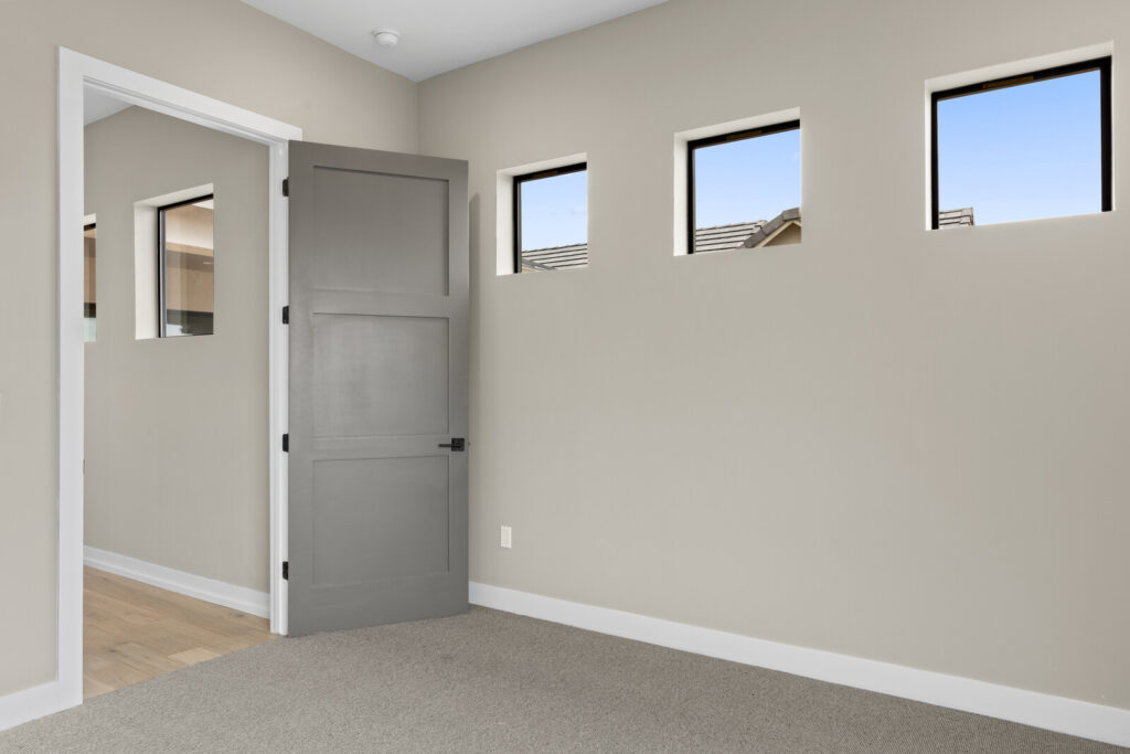 51_33427_N_14th_St__51_mls